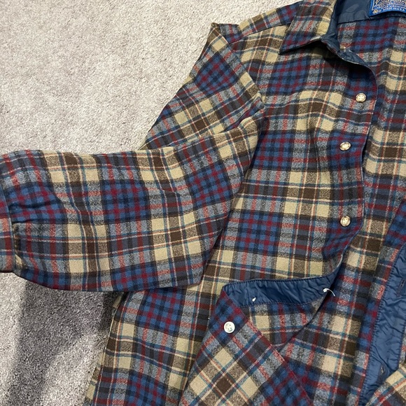 PENDLETON 100% Virgin Wool Button Down Shirt - Picture 3 of 5